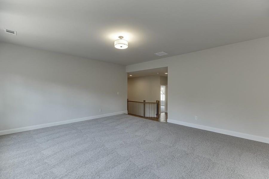 Spacious, unfurnished interior of a new home in , Bishop (Image 44).