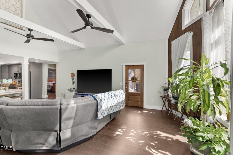 9-DSC04421 9-DSC04421