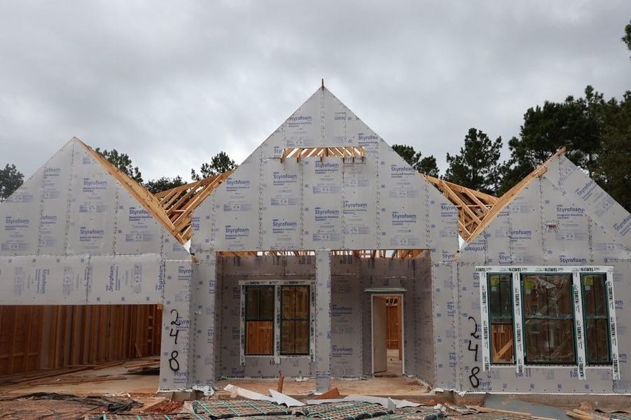 Let us show you how our advanced framing techniques have stood the test of time and allow more insulation for a quieter and more energy efficient home. Let us show you how our advanced framing techniques have stood the test of time and allow more insulation for a quieter and more energy efficient home.