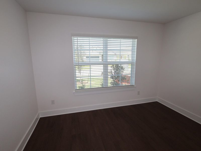 Spacious, unfurnished interior of a new home in Lago Mar, Santa Fe (Image 20).