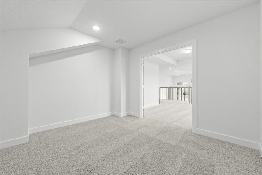 Spacious, unfurnished interior of a new home in Everly, Hockley (Image 14).