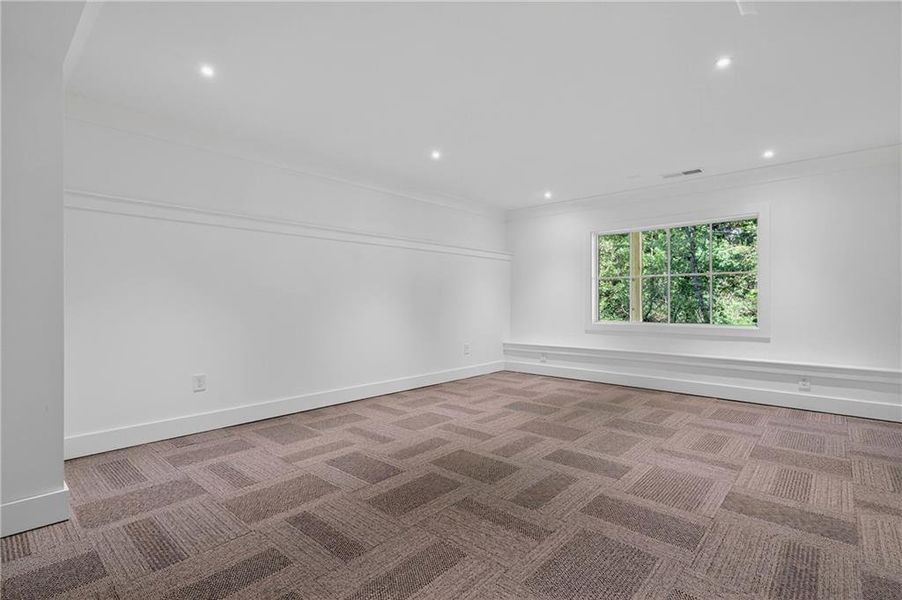 Spacious, unfurnished interior of a new home in , Atlanta (Image 23).