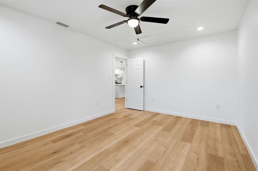 Spacious, unfurnished interior of a new home in , Baird (Image 30).