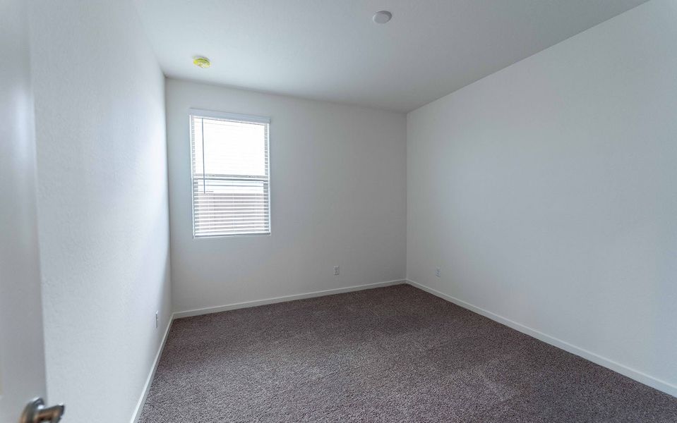 Spacious, unfurnished interior of a new home in Rancho Mirage, Maricopa (Image 43).