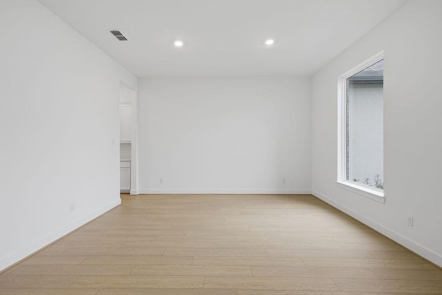 1536 River Point Drive ~ Ready Now