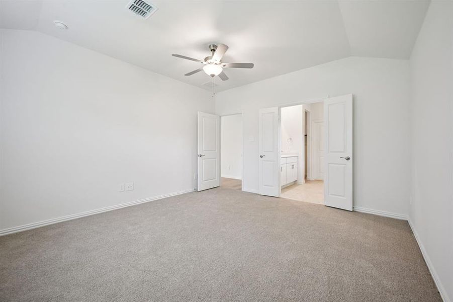 Spacious, unfurnished interior of a new home in Westmoor, Sherman (Image 30). Spacious, unfurnished interior of a new home in Westmoor, Sherman (Image 30).
