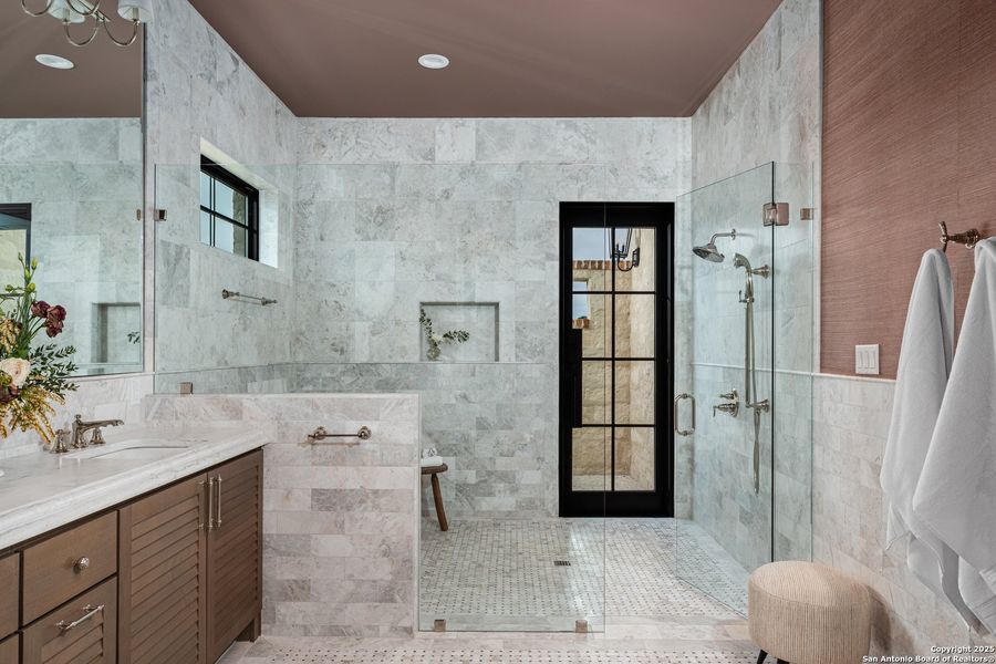 Furnished interior view inside a new home in , Kerrville (Image 8).