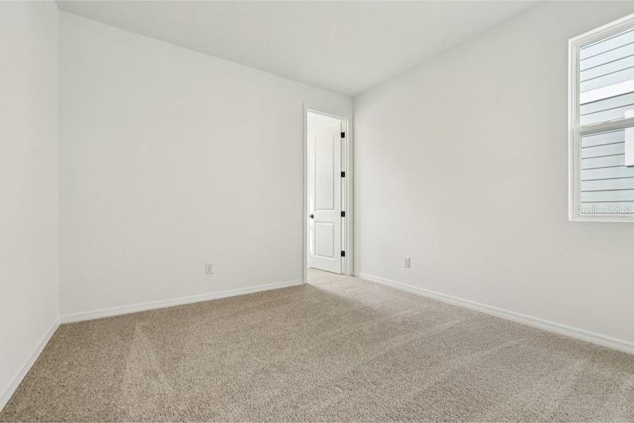 Spacious, unfurnished interior of a new home in Northlake Classical, Winter Garden (Image 23).