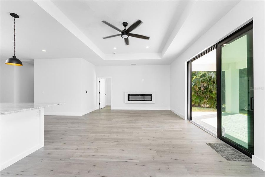 Spacious, unfurnished interior of a new home in , Rotonda West (Image 19).