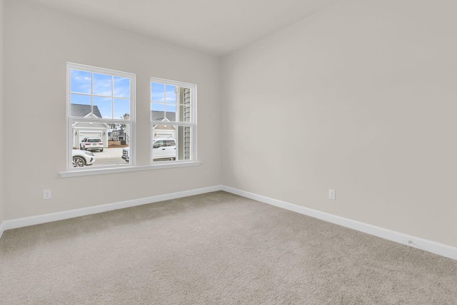Spacious, unfurnished interior of a new home in , Summerville (Image 13).