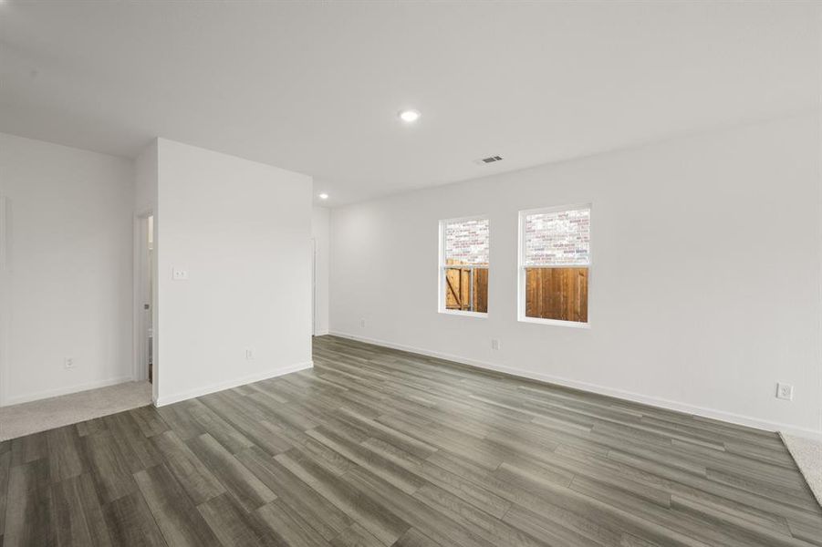 8340 Sniptoe- Dining-3 8340 Sniptoe- Dining-3