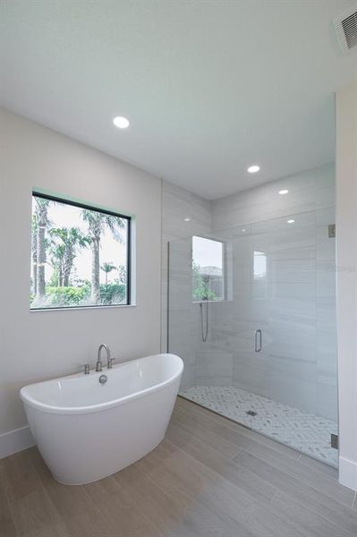 Image 10 of a home in .