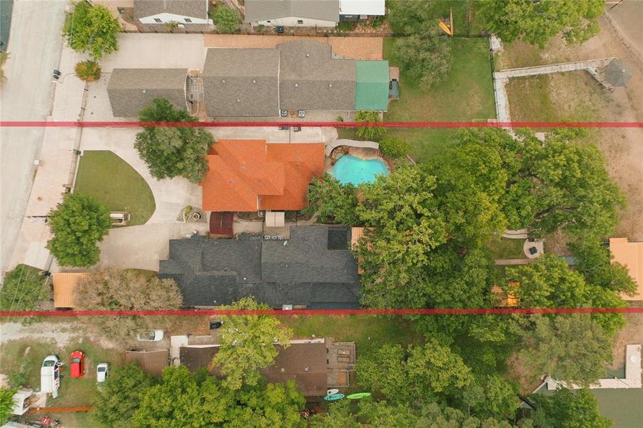 100 ft street frontage. Side property lines approx.