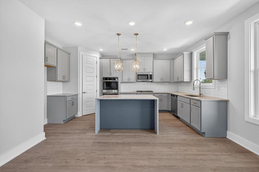 Furnished interior view inside a new home in The Manor at Gainesville Township, Gainesville (Image 7). Furnished interior view inside a new home in The Manor at Gainesville Township, Gainesville (Image 7).