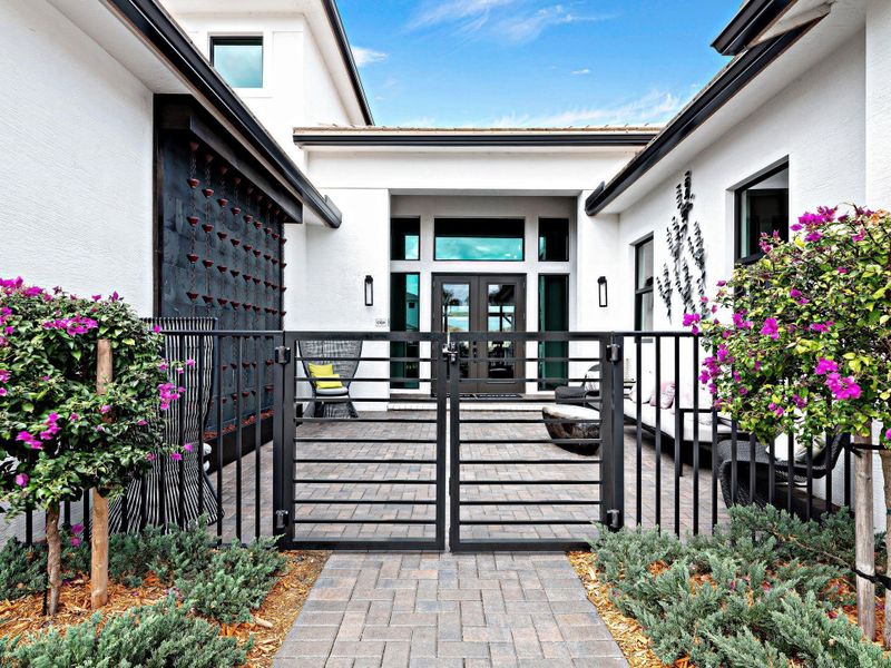 Exterior details and patio area of a home in , Port St. Lucie (Image 23).