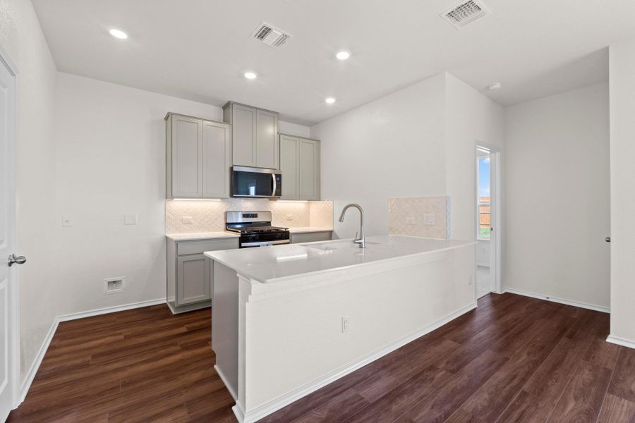Furnished interior view inside a new home in Salerno - Heritage Collection, Round Rock (Image 10).