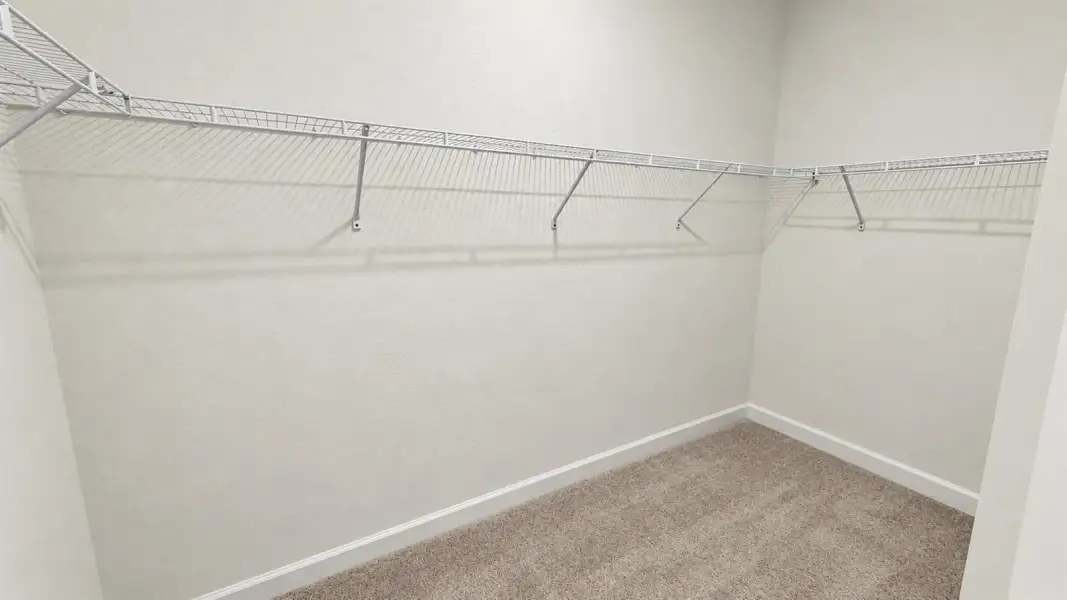 Closet_Master_01