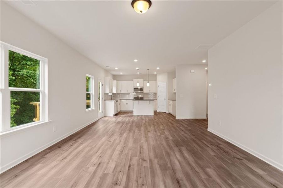 Spacious, unfurnished interior of a new home in Roxeywood Park, Winder (Image 20).
