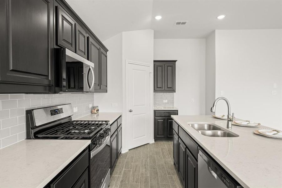 15008 Amantes- Kitchen-3 15008 Amantes- Kitchen-3