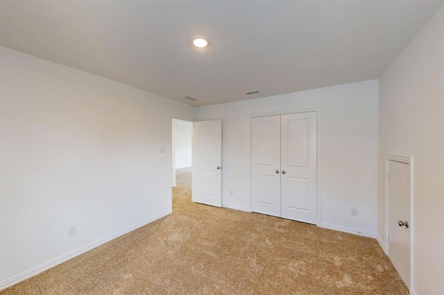 Spacious, unfurnished interior of a new home in Aster Park, McKinney (Image 25).