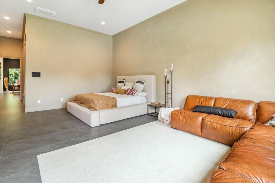 Furnished interior view inside a new home in , Tomball (Image 13). Furnished interior view inside a new home in , Tomball (Image 13).