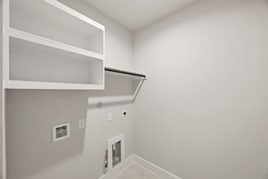 Spacious, unfurnished interior of a new home in Barton Creek Ranch, Conroe (Image 15). Spacious, unfurnished interior of a new home in Barton Creek Ranch, Conroe (Image 15).