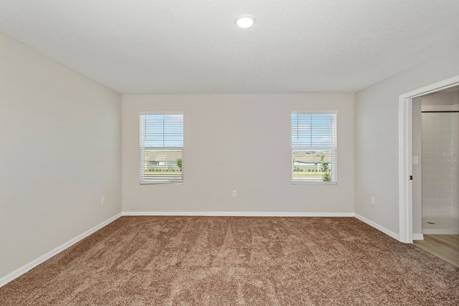 Spacious, unfurnished interior of a new home in Two Rivers, Zephyrhills (Image 19).