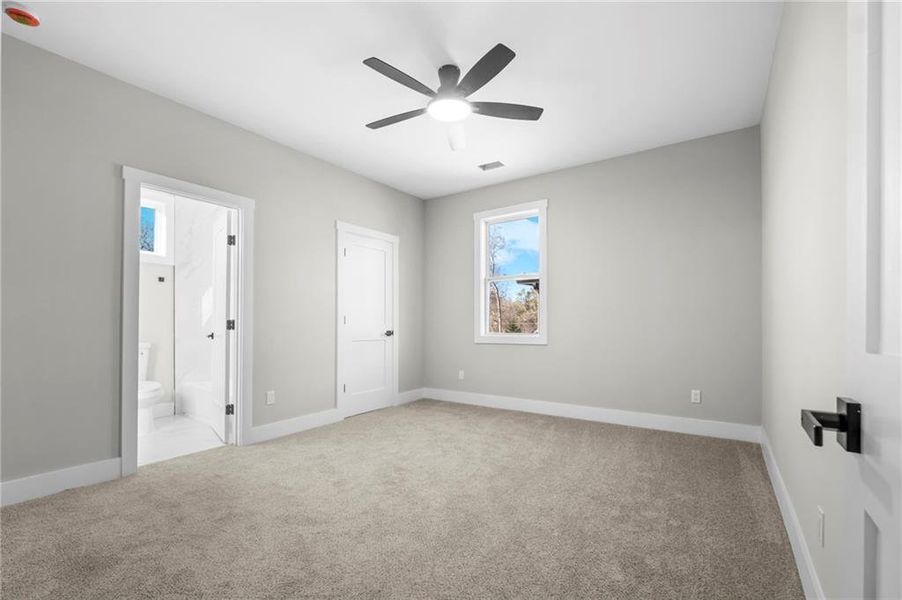 Spacious, unfurnished interior of a new home in , Scottdale (Image 21).