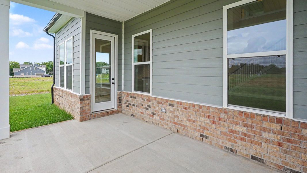 Rear covered patio