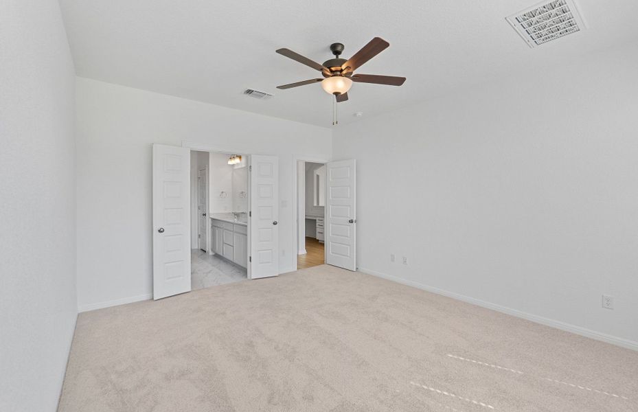 Spacious, unfurnished interior of a new home in Saddleback at Santa Rita Ranch, Liberty Hill (Image 31). Spacious, unfurnished interior of a new home in Saddleback at Santa Rita Ranch, Liberty Hill (Image 31).