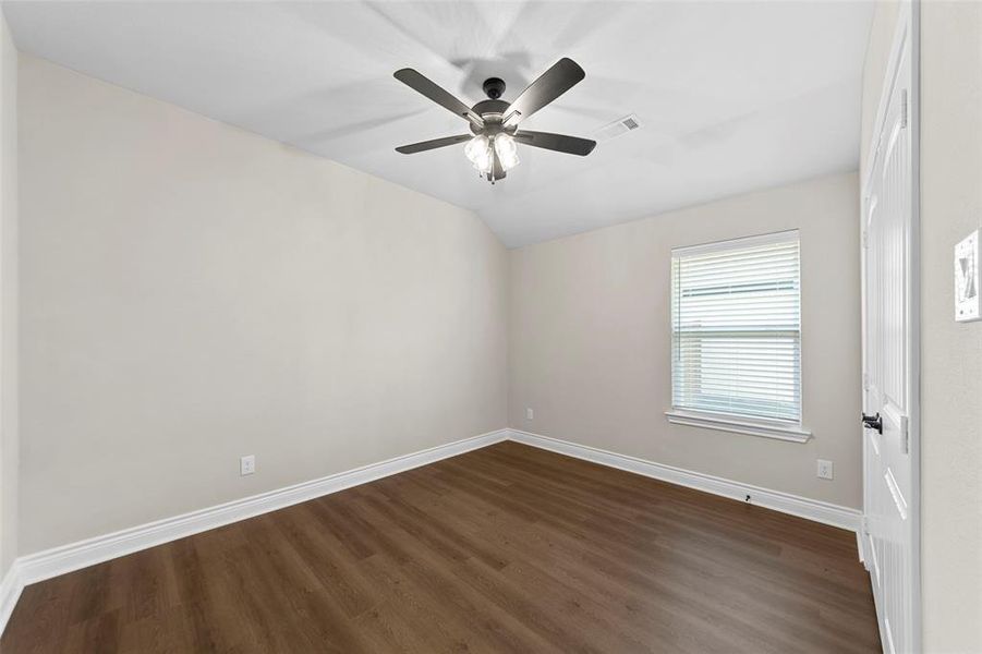Spacious, unfurnished interior of a new home in , Greenville (Image 20).
