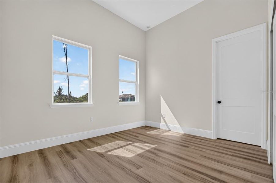 Spacious, unfurnished interior of a new home in , Port Charlotte (Image 33).