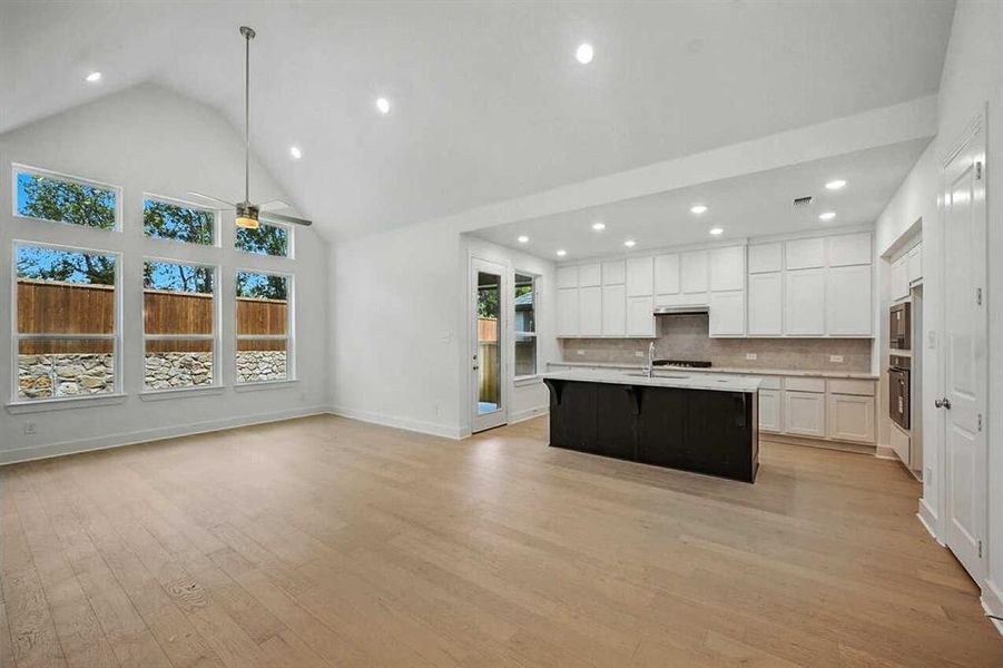 Furnished interior view inside a new home in Heritage Ranch: 50ft. lots, Sherman (Image 16). Furnished interior view inside a new home in Heritage Ranch: 50ft. lots, Sherman (Image 16).