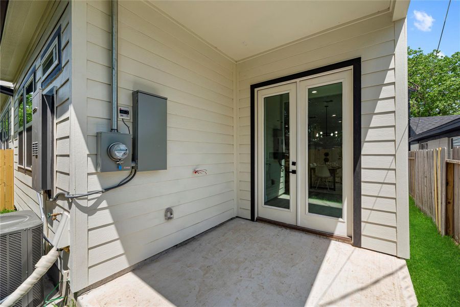Exterior details and patio area of a home in , Houston (Image 29).