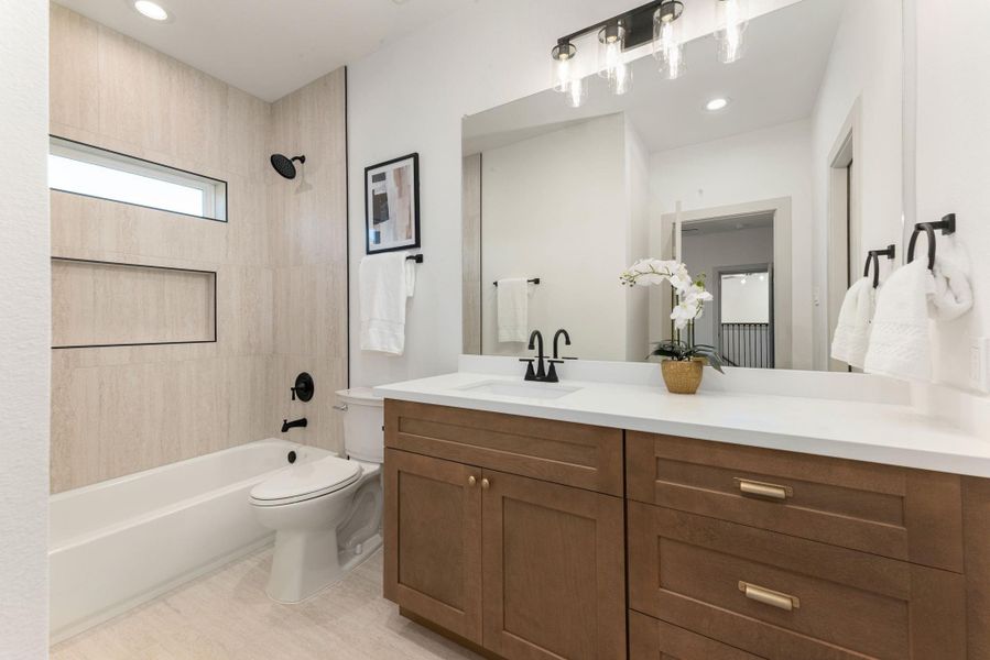 Furnished interior view inside a new home in , Tomball (Image 34).