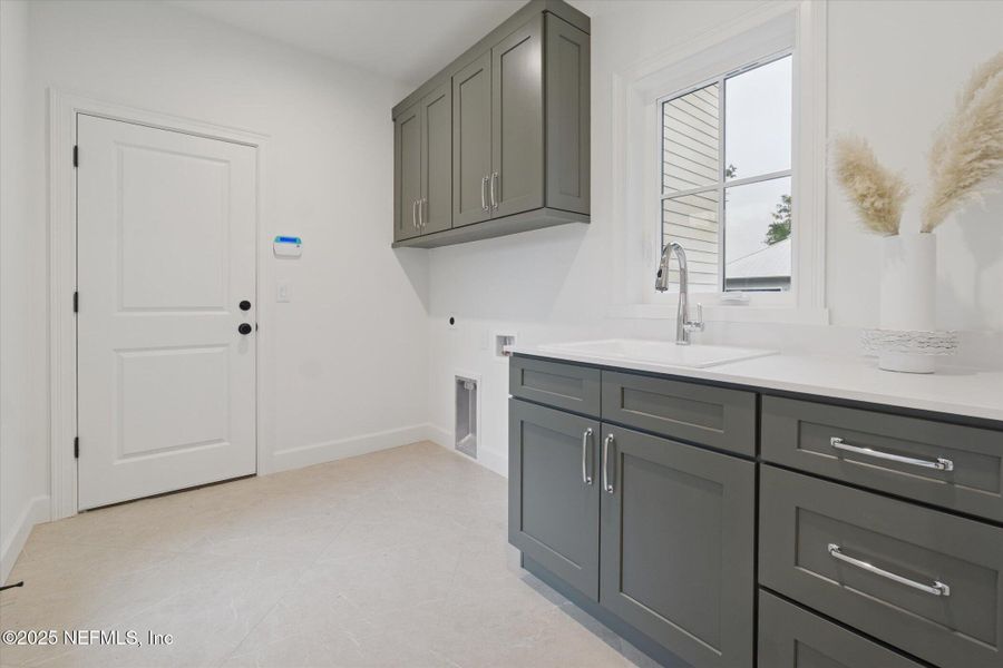 Furnished interior view inside a new home in , Yulee (Image 9). Furnished interior view inside a new home in , Yulee (Image 9).