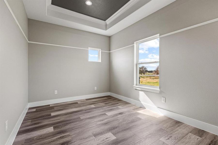 Spacious, unfurnished interior of a new home in , Leonard (Image 24).