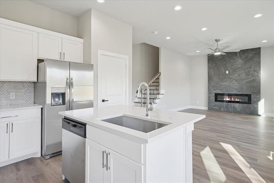Furnished interior view inside a new home in , Waxahachie (Image 10).