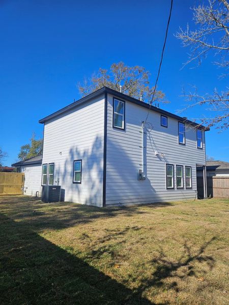 Exterior details and patio area of a home in , Baytown (Image 3).