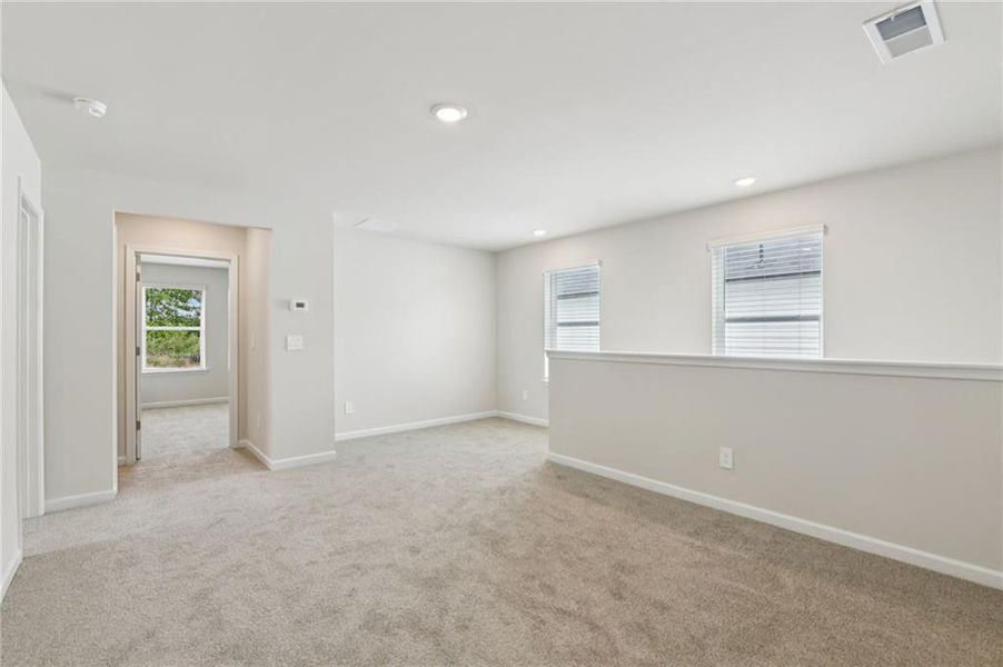 Spacious, unfurnished interior of a new home in Hawthorne Station, College Park (Image 31). Spacious, unfurnished interior of a new home in Hawthorne Station, College Park (Image 31).