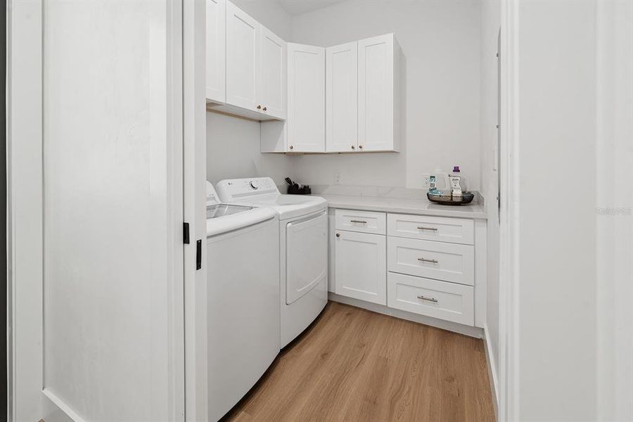 Furnished interior view inside a new home in , Fort White (Image 15).