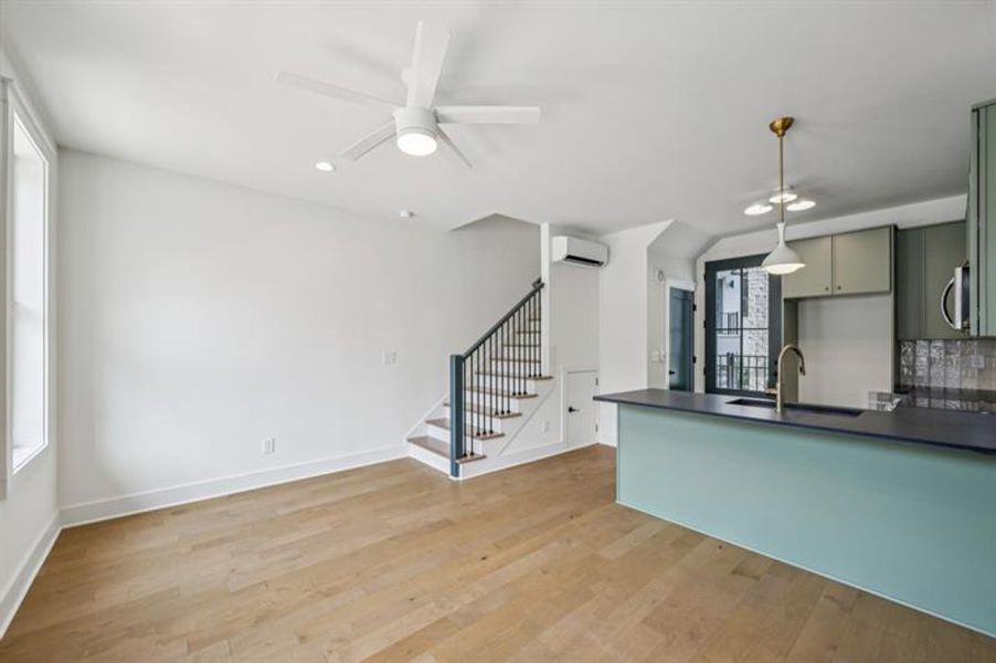 Spacious, unfurnished interior of a new home in , Atlanta (Image 22).
