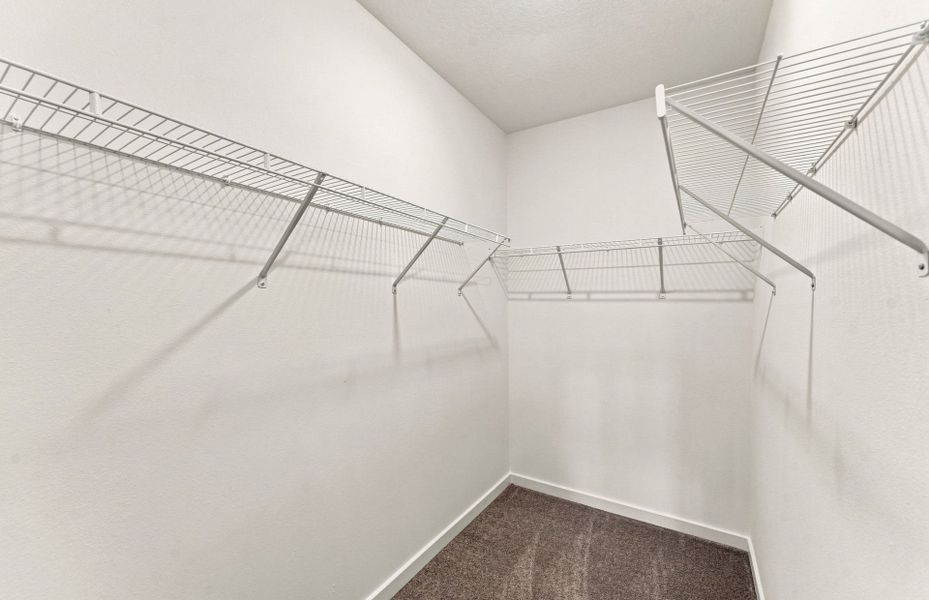 Spacious, unfurnished interior of a new home in Twisted Oaks, Wildwood (Image 16).