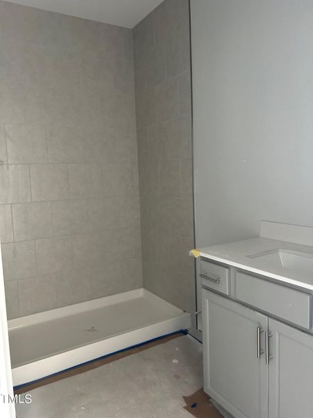 Image 39 of a home in Tobacco Road.