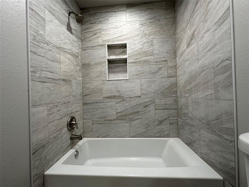 Spacious, unfurnished interior of a new home in , Comanche (Image 19).