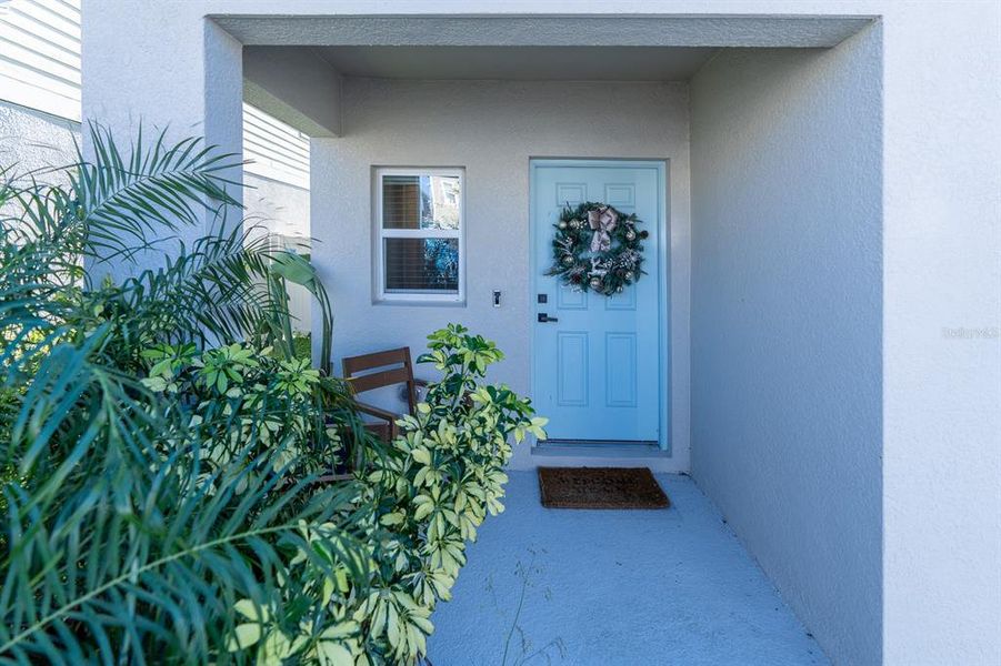 Exterior details and patio area of a home in Pasadena Point, Wesley Chapel (Image 4). Exterior details and patio area of a home in Pasadena Point, Wesley Chapel (Image 4).