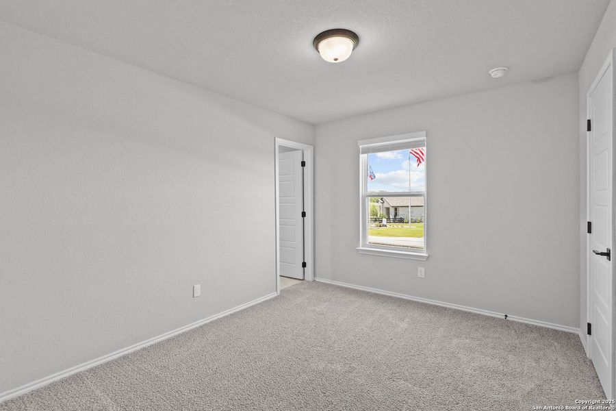 Spacious, unfurnished interior of a new home in Comanche Ridge, San Antonio (Image 62). Spacious, unfurnished interior of a new home in Comanche Ridge, San Antonio (Image 62).