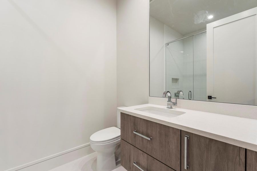 Furnished interior view inside a new home in , Port St. Lucie (Image 11).