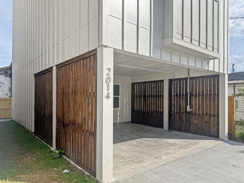 Exterior details and patio area of a home in , North Charleston (Image 2). Exterior details and patio area of a home in , North Charleston (Image 2).