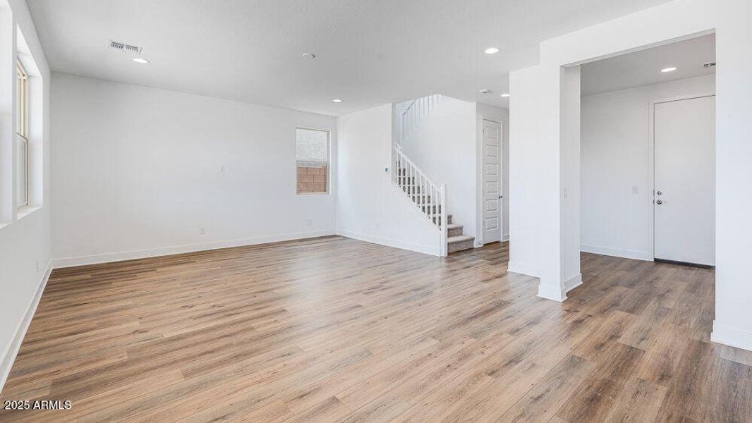 hj-az-phoenix-combs-ranch-discovery-sien hj-az-phoenix-combs-ranch-discovery-sien